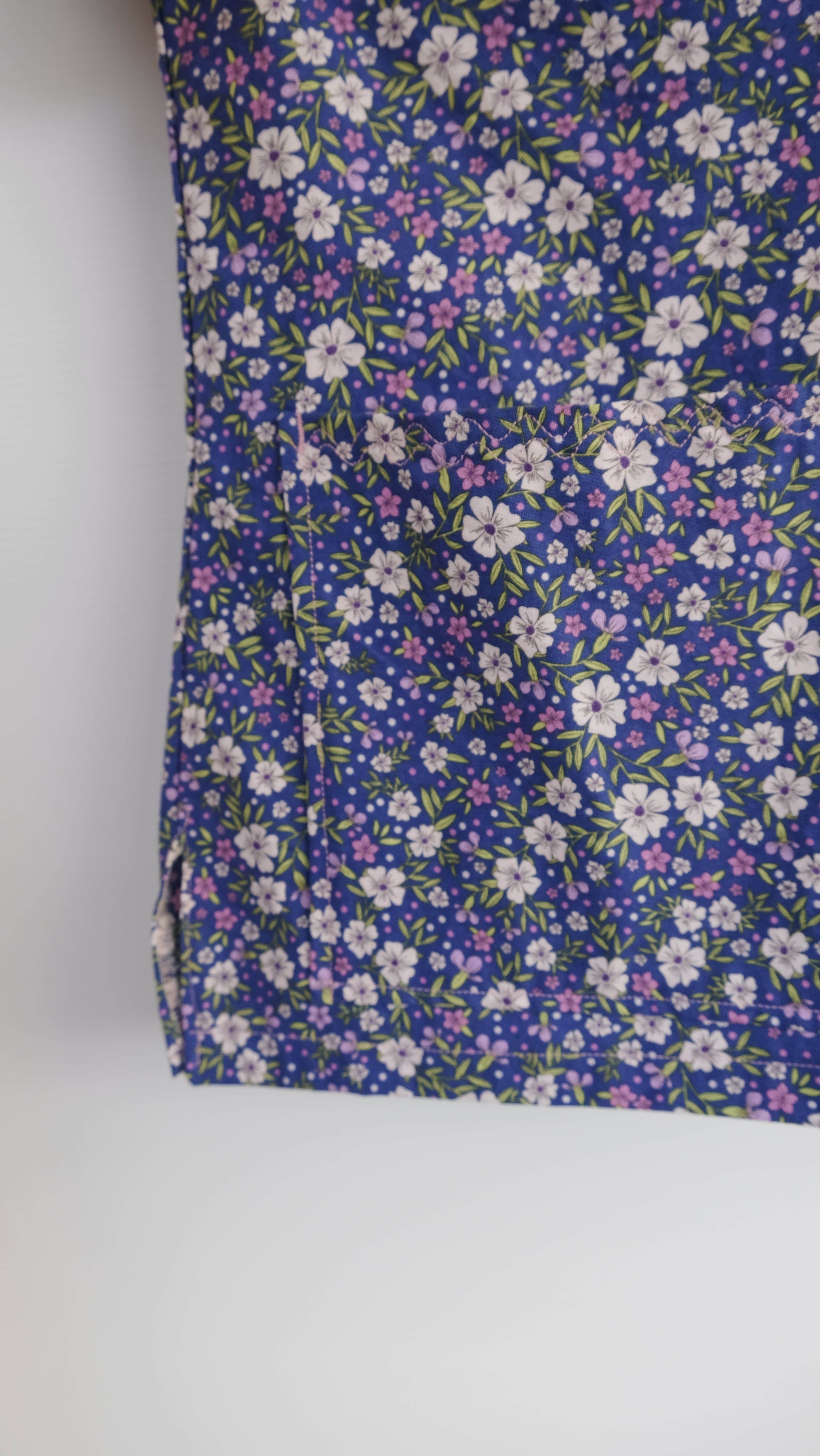 PURPLE FLORAL SCRUB TOP (READY MADE)